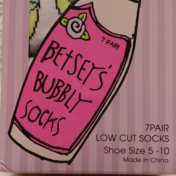 NWT 7Pcs. Betsey Johnson Champagne Socks - Picture 7 of 10